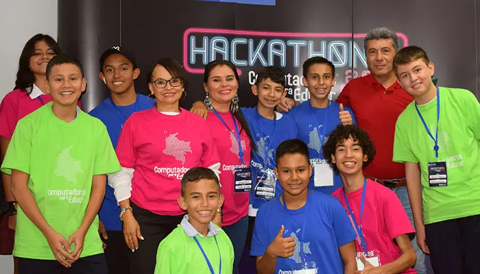 Niños y jóvenes del Cauca y Santander los ganadores de la sexta Hackathon de Computadores para Educar